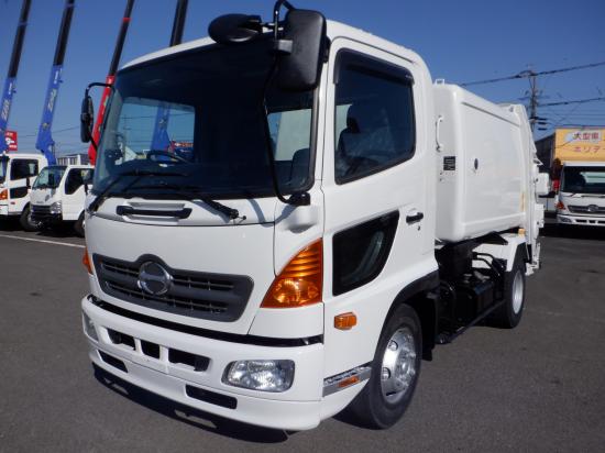 日野レンジャー : 4t　塵芥車　巻き込み