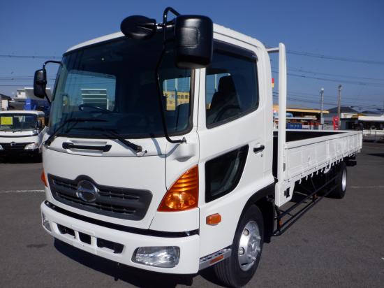 日野レンジャー : 4t　平ボディ